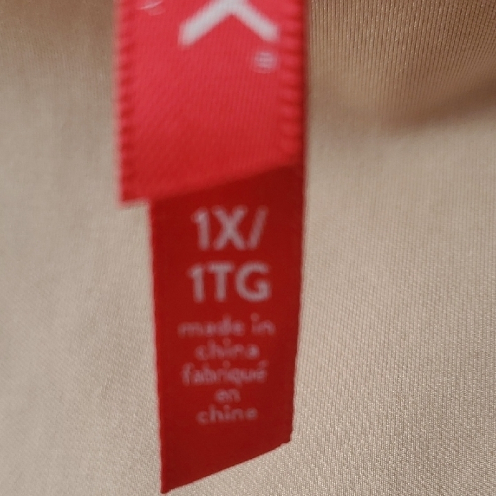 SPANX Nude Shapewear with Red Tag - Picture 3 of 9